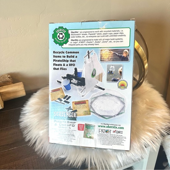 UBERSTIX Think Outside the Blox. Scavenger Recycling Series Pirateship & UberFo - Picture 2 of 2